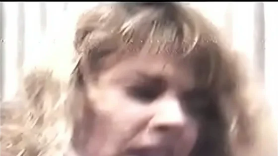 SNEKI lookalike