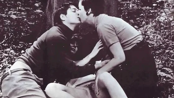 Presenys, 'Vintage Picture Stories'