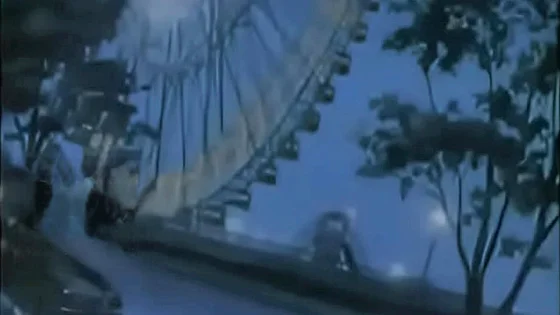 Monster fuck woman on Ferris wheel with creampie