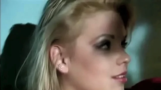 Mature Porn Legend Takes It Like A Champ